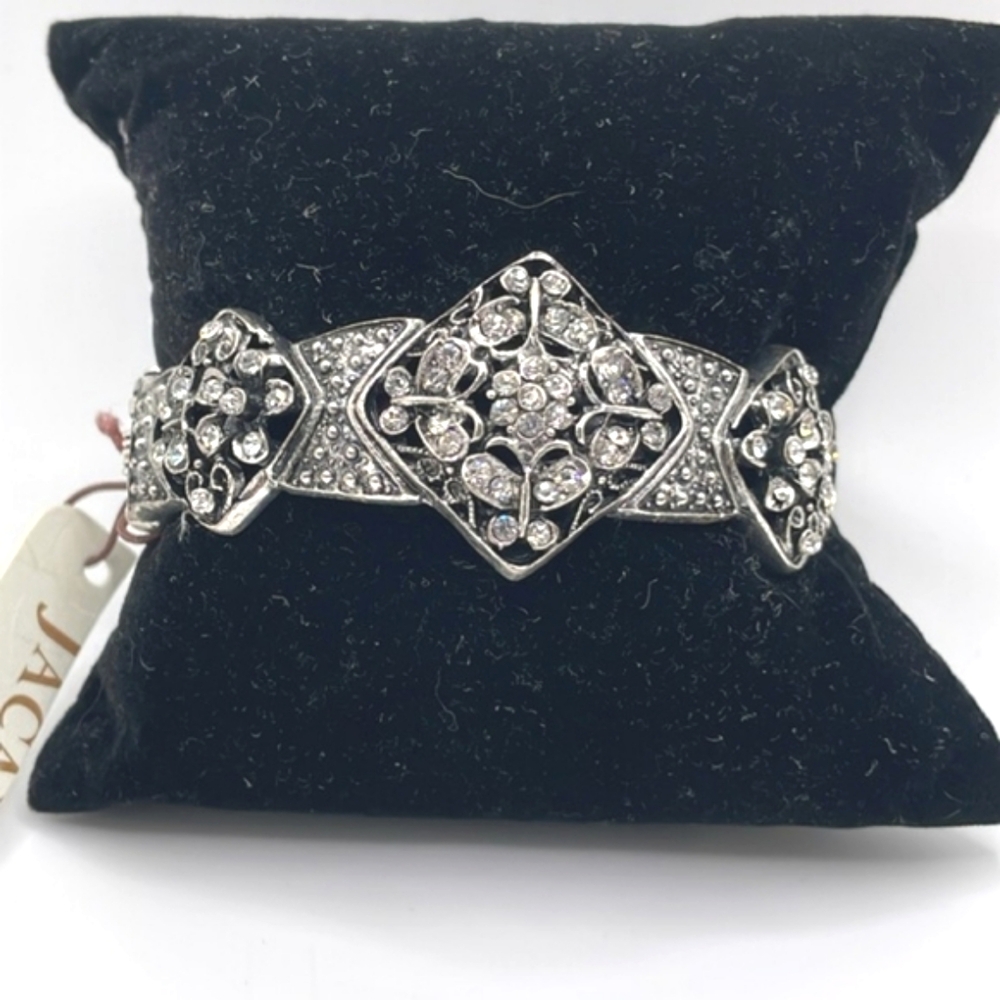 Jacarii Silver Tone & Rhinestone Hinged Bangle Bracelet NWT